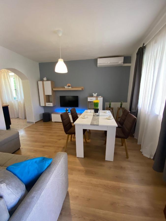 Apartment Dora Zadar Eksteriør bilde